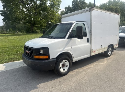 Used 2013 10 ' Box Truck for sale