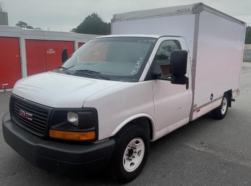 Used 2013 10 ' Box Truck for sale