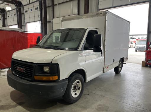 Used 2013 10 ' Box Truck for sale