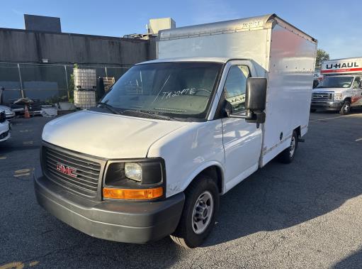 Used 2013 10 ' Box Truck for sale