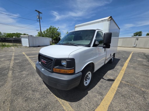 Used 2012 10 ' Box Truck for sale