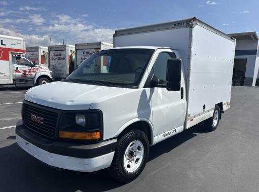 Used 2013 10 ' Box Truck for sale