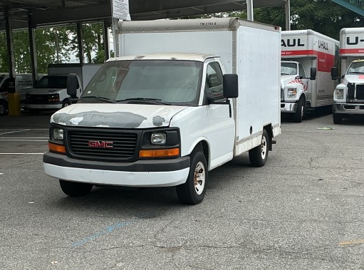 Used 2007 10 ' Box Truck for sale