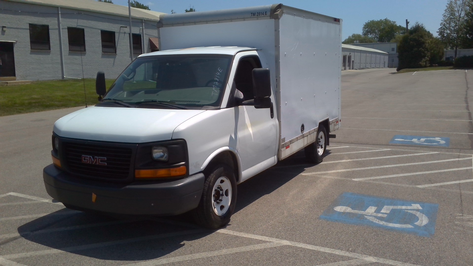 Used 2013 10 ' Box Truck for sale