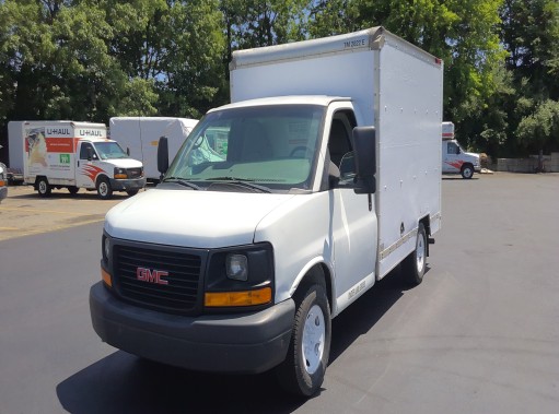 Used 2013 10 ' Box Truck for sale