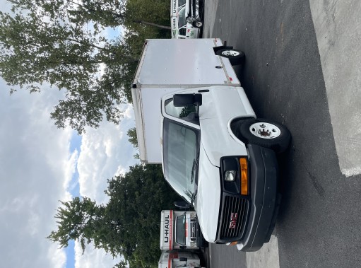Used 2012 10 ' Box Truck for sale