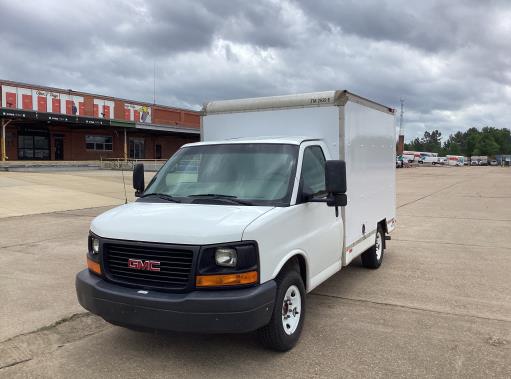 Used 2013 10 ' Box Truck for sale
