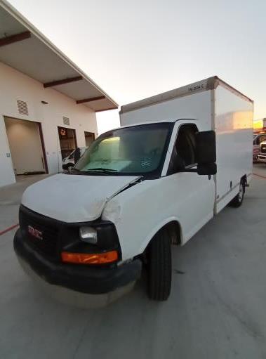 Used 2013 10 ' Box Truck for sale