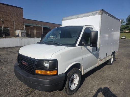 Used 2012 10 ' Box Truck for sale