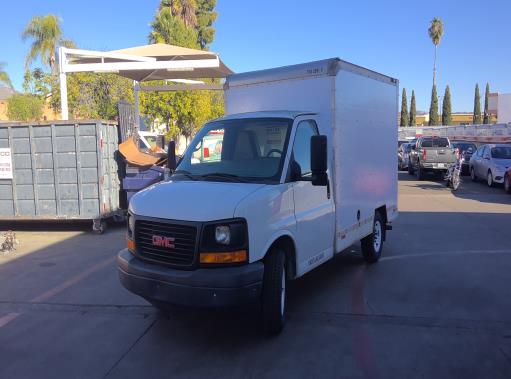 Used 2012 10 ' Box Truck for sale