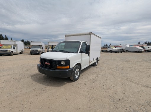 Used 2013 10 ' Box Truck for sale