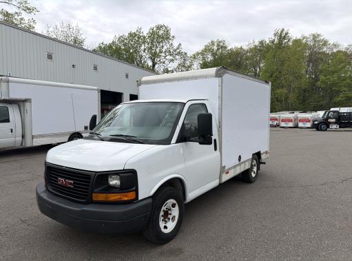 Used 2013 10 ' Box Truck for sale