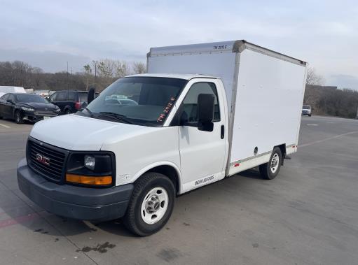 Used 2013 10 ' Box Truck for sale