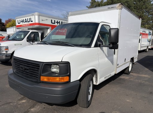 Used 2013 10 ' Box Truck for sale