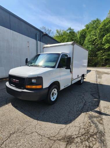 Used 2013 10 ' Box Truck for sale
