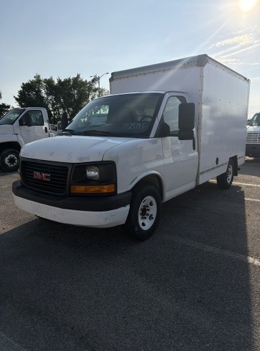 Used 2012 10 ' Box Truck for sale