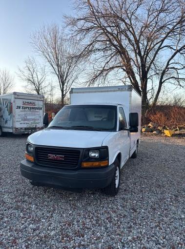 Used 2013 10 ' Box Truck for sale