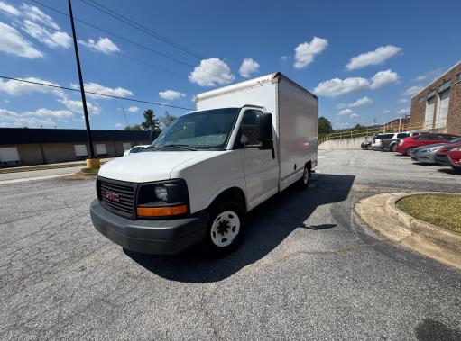 Used 2013 10 ' Box Truck for sale