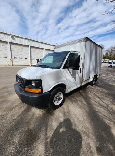 Used 2012 10 ' Box Truck for sale