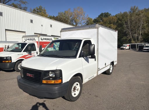 Camion usagé avec fourgon 2013 10&nbsp;pi à vendre