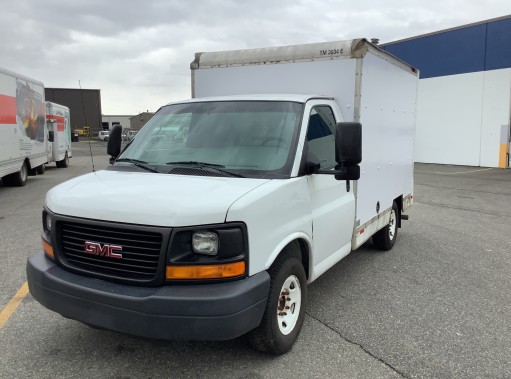 Used 2013 10 ' Box Truck for sale