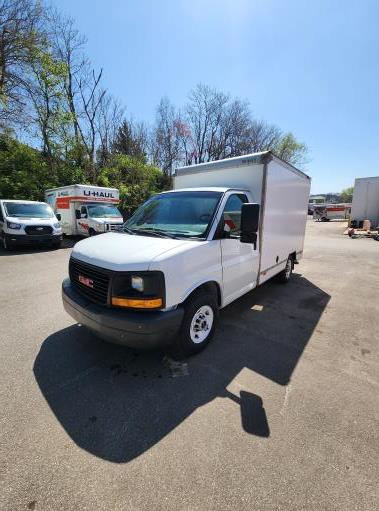 Used 2013 10 ' Box Truck for sale