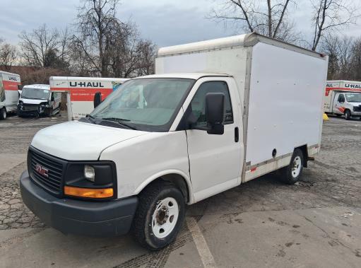 Used 2013 10 ' Box Truck for sale
