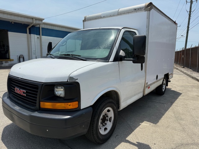 Used 2012 10 ' Box Truck for sale