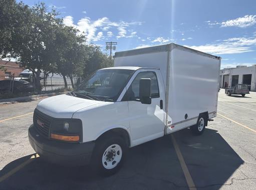 Used 2013 10 ' Box Truck for sale