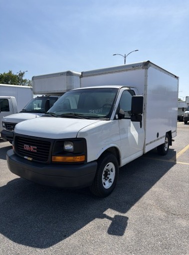 Used 2012 10 ' Box Truck for sale