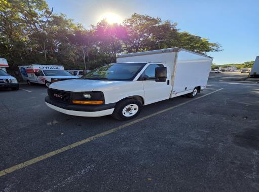 Used 2013 10 ' Box Truck for sale