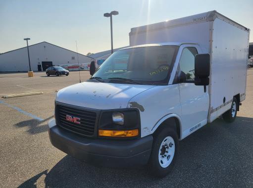 Used 2012 10 ' Box Truck for sale