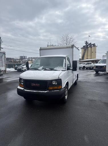 Used 2012 10 ' Box Truck for sale