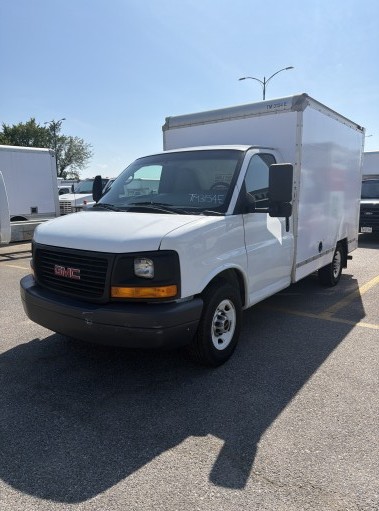 Used 2013 10 ' Box Truck for sale