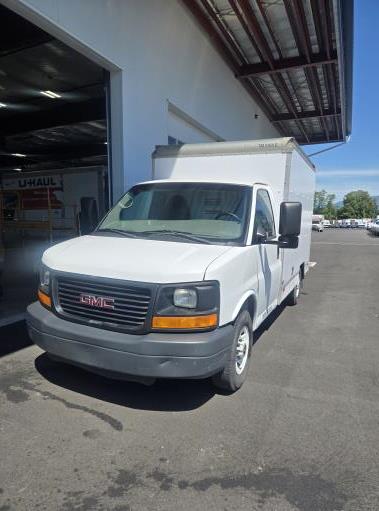 Used 2013 10 ' Box Truck for sale