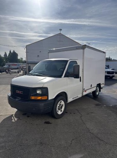 Used 2012 10 ' Box Truck for sale