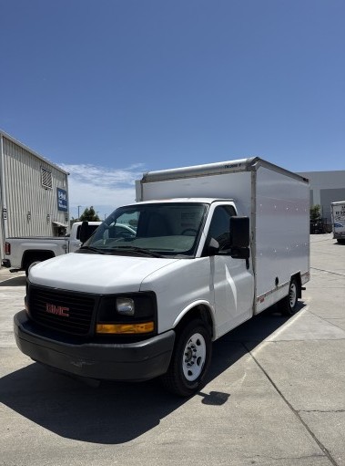 Used 2012 10 ' Box Truck for sale