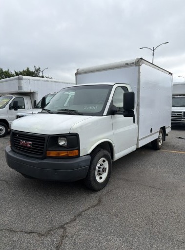 Used 2012 10 ' Box Truck for sale