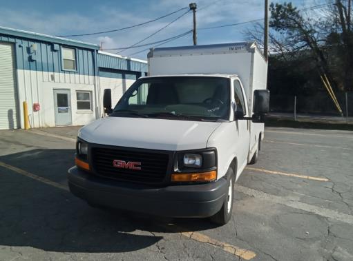 Used 2012 10 ' Box Truck for sale