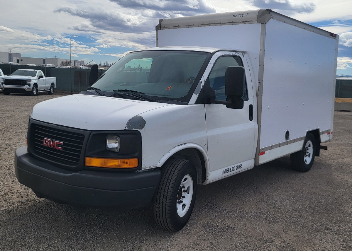 Used 2012 10 ' Box Truck for sale