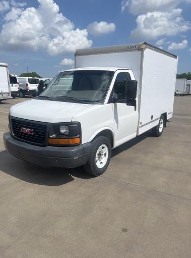 Used 2013 10 ' Box Truck for sale