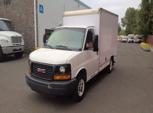 Used 2013 10 ' Box Truck for sale