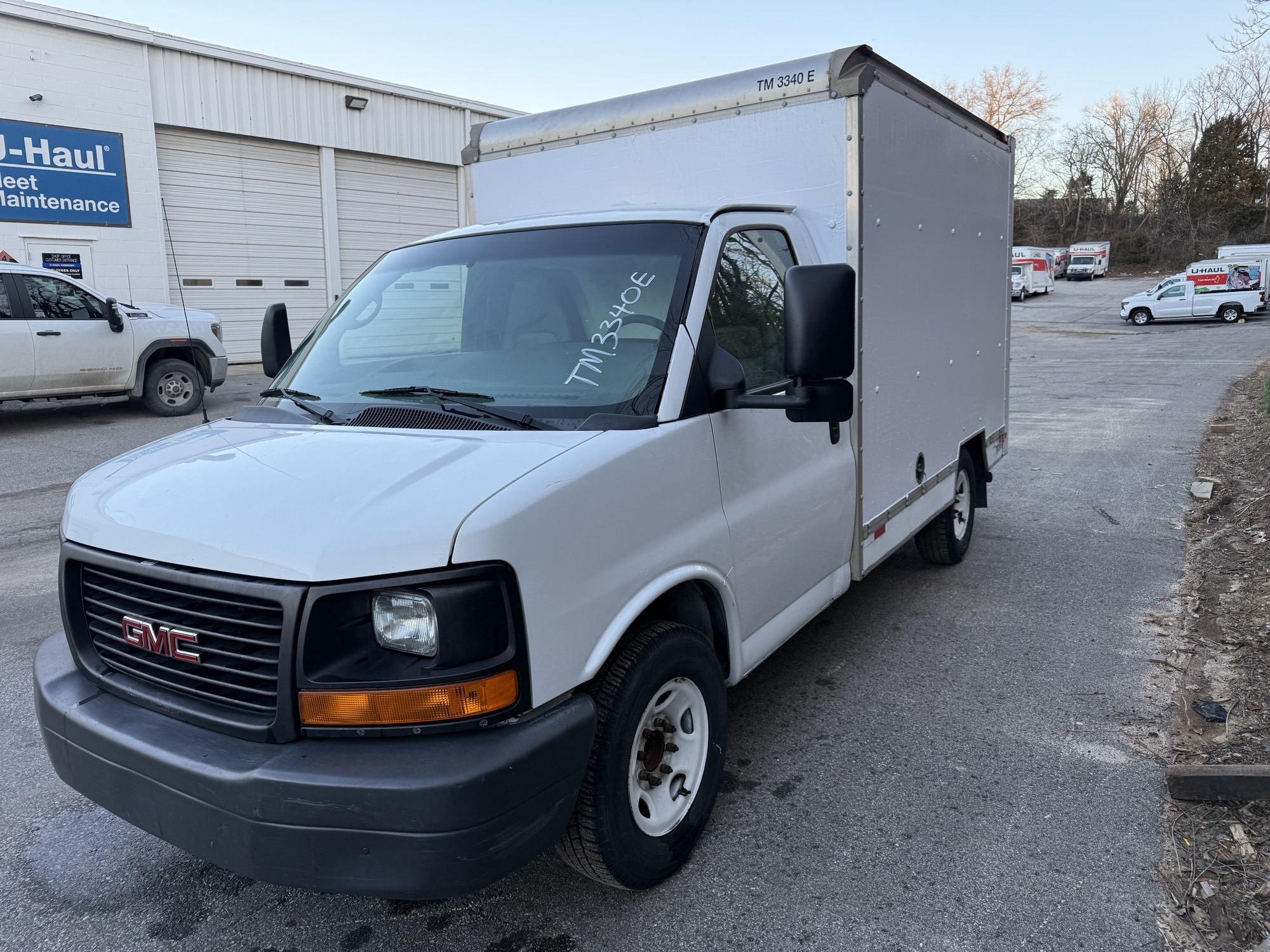Used 2013 10 ' Box Truck for sale