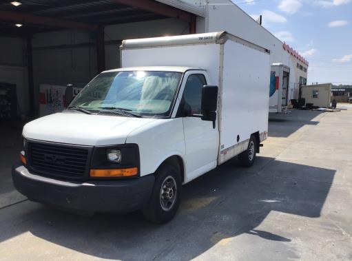 Used 2013 10 ' Box Truck for sale
