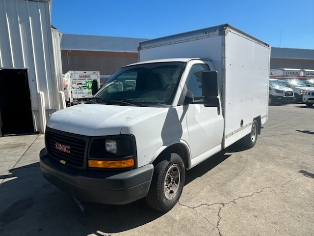 Used 2013 10 ' Box Truck for sale