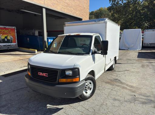 Used 2012 10 ' Box Truck for sale
