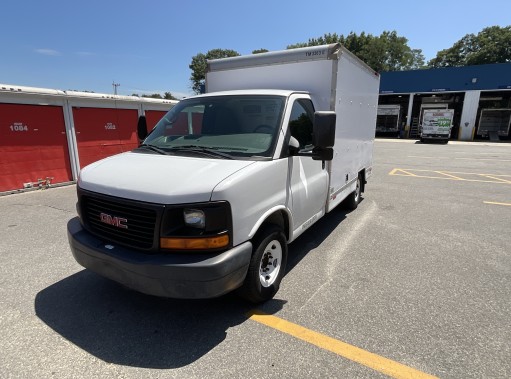 Used 2013 10 ' Box Truck for sale