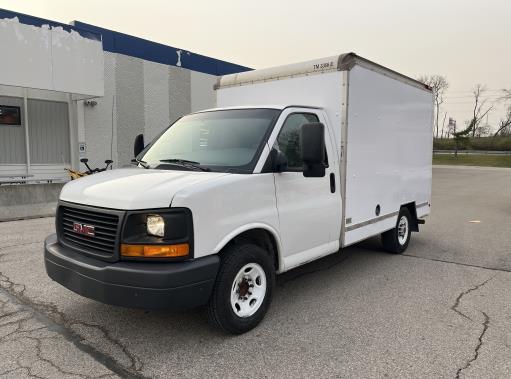 Used 2013 10 ' Box Truck for sale