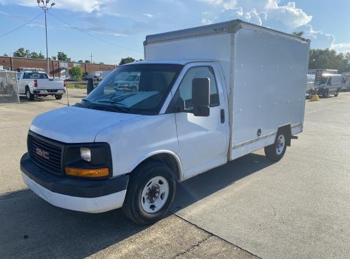 Used 2012 10 ' Box Truck for sale