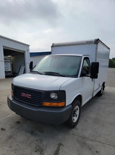 Used 2013 10 ' Box Truck for sale
